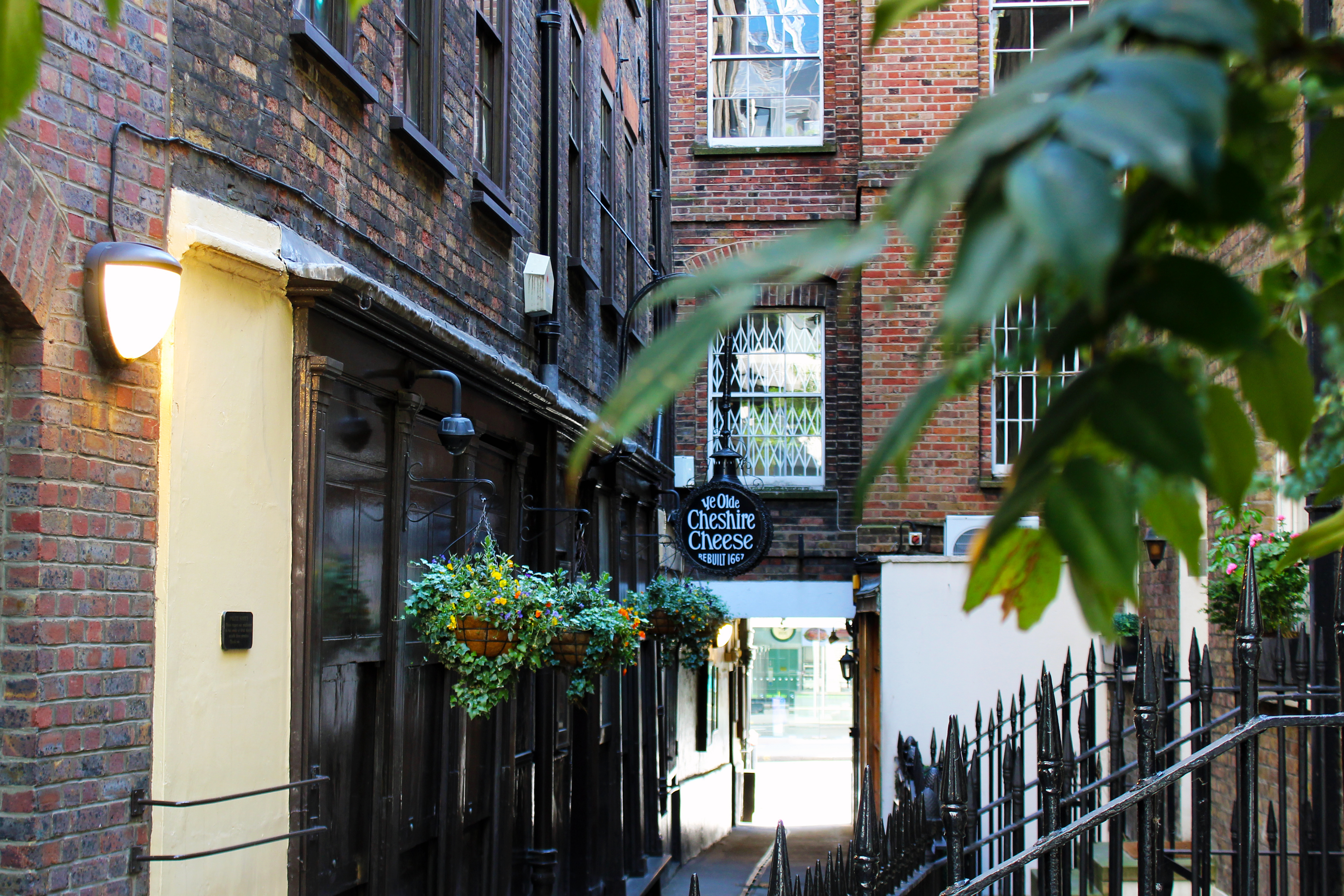 Ye Olde Cheshire Cheese, Fleet Street, EC4